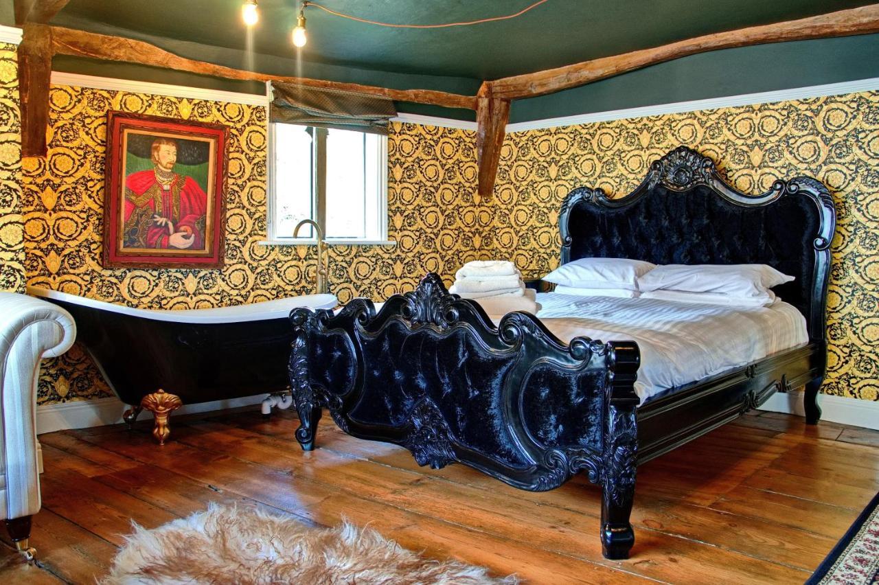Luxury 9 Bed Manor House Hot Tub Cinema Room Skytv سافرون والدن المظهر الخارجي الصورة